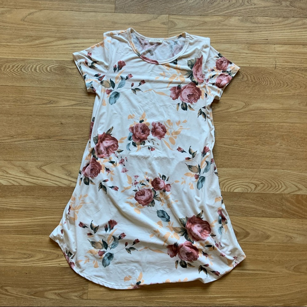 Viamor Size M casual floral print A-line dress.